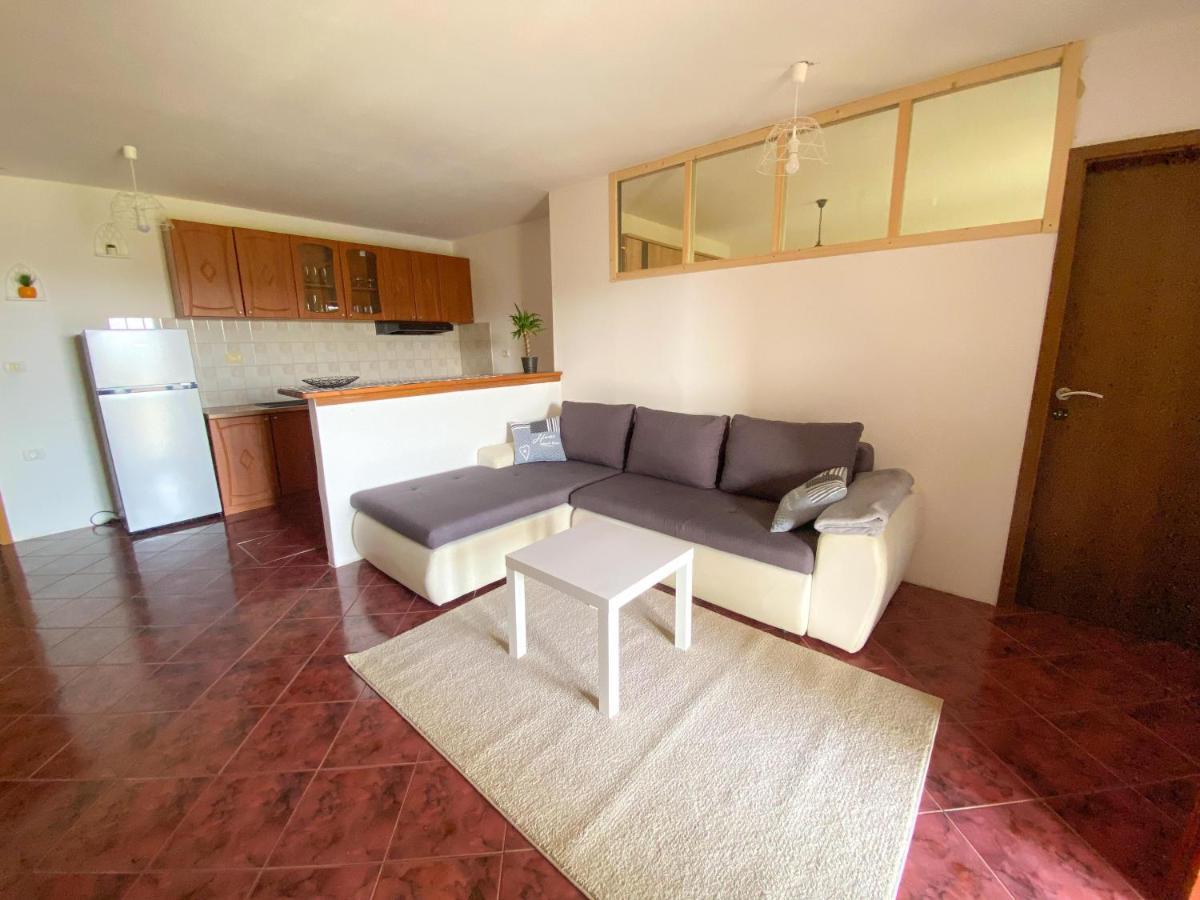 Apartment Moon Pobegi Dış mekan fotoğraf