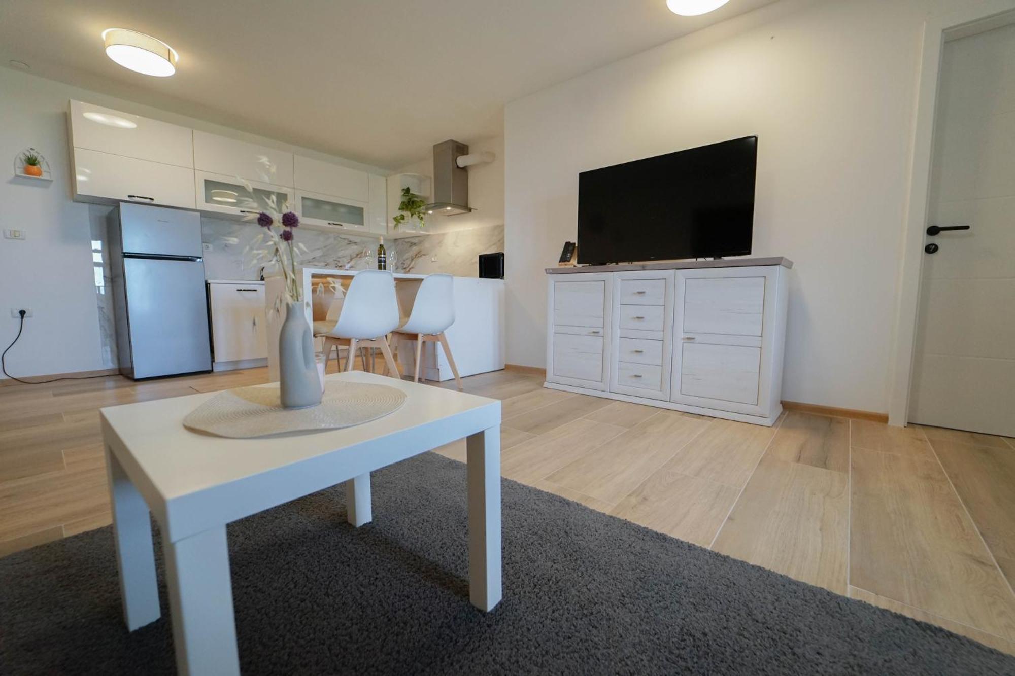 Apartment Moon Pobegi Dış mekan fotoğraf