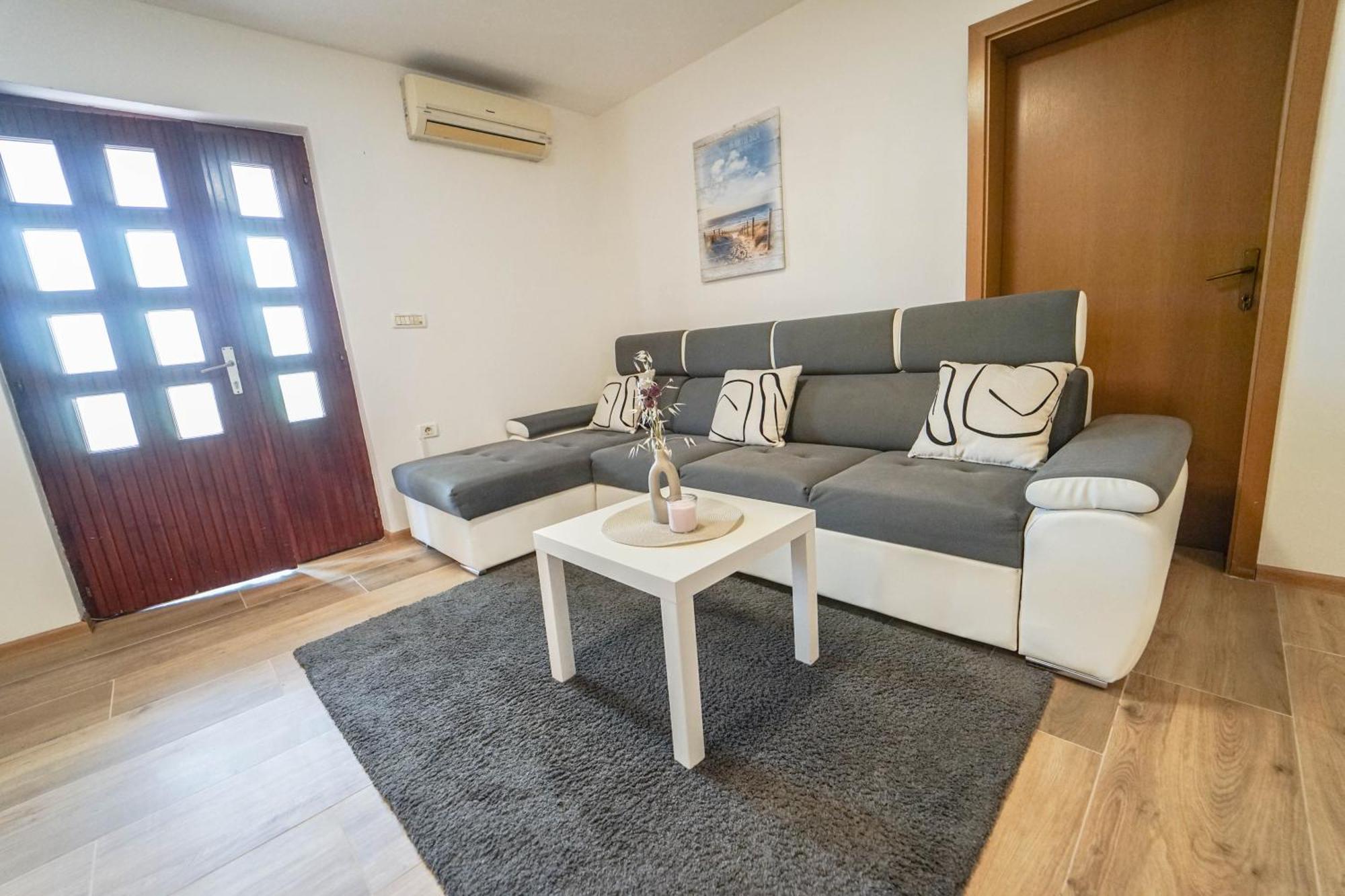 Apartment Moon Pobegi Dış mekan fotoğraf